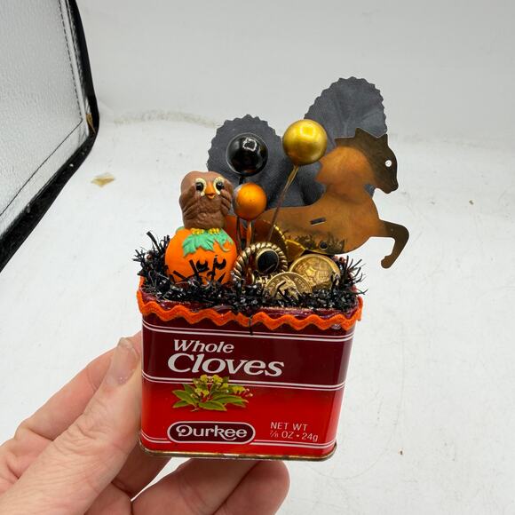 Halloween Decorative Sculpture Assemblage Salvage Art - Clove Owl - Picture 2 of 5